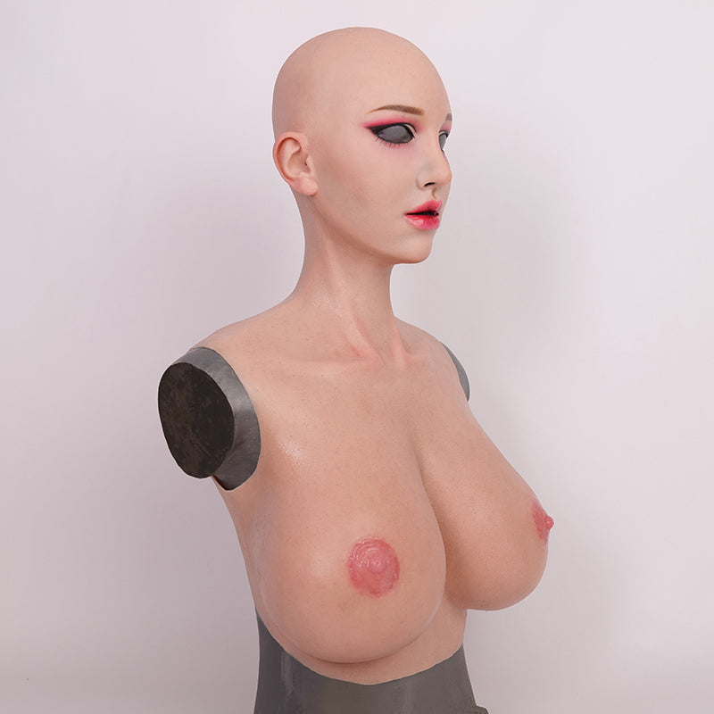 
                  
                    SecondFace von MoliFX | „Luxuria“ Devil Makeup Die weibliche Maske mit I-Cup-Brüsten optional 
                  
                